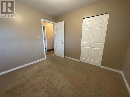 208 Willow Drive, Tumbler Ridge, BC - Indoor Photo Showing Other Room