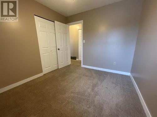 208 Willow Drive, Tumbler Ridge, BC - Indoor Photo Showing Other Room