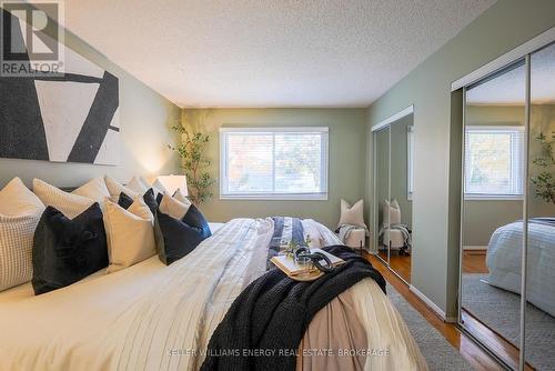 10 Concession Street E, Clarington (Bowmanville), ON - Indoor Photo Showing Bedroom