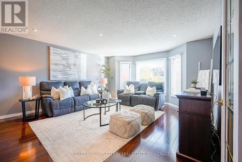 10 Concession Street E, Clarington (Bowmanville), ON - Indoor Photo Showing Living Room