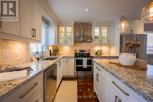 10 Concession Street E, Clarington (Bowmanville), ON - Indoor Photo Showing Kitchen With Upgraded Kitchen