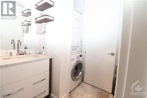 111 Champagne Street Unit#410, Ottawa, ON - Indoor Photo Showing Laundry Room