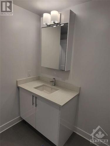 180 George Street Unit#1304, Ottawa, ON - Indoor Photo Showing Bathroom