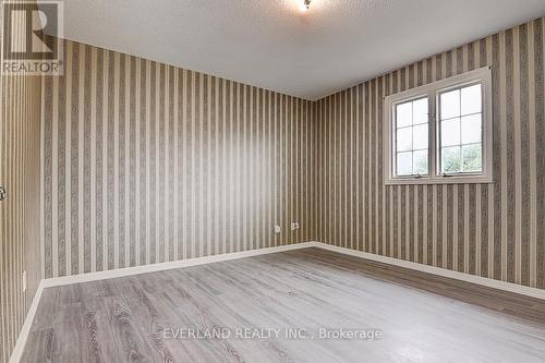 99 Burndean Court, Richmond Hill, ON - Indoor Photo Showing Other Room