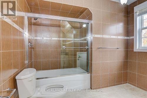 99 Burndean Court, Richmond Hill, ON - Indoor Photo Showing Bathroom