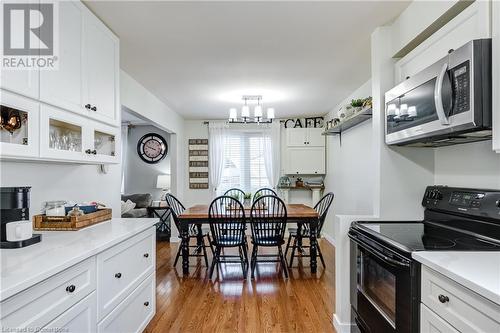 435 Lampman Place, Woodstock, ON - Indoor Photo Showing Kitchen