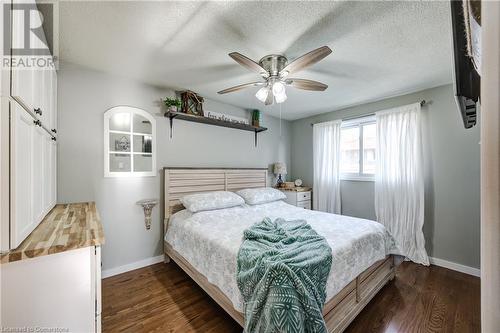 435 Lampman Place, Woodstock, ON - Indoor Photo Showing Bedroom