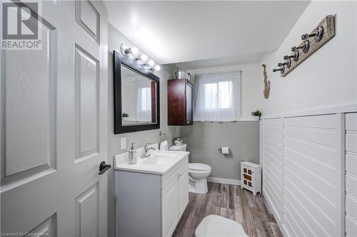 435 Lampman Place, Woodstock, ON - Indoor Photo Showing Laundry Room