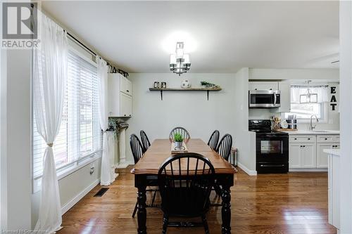 435 Lampman Place, Woodstock, ON - Indoor Photo Showing Dining Room