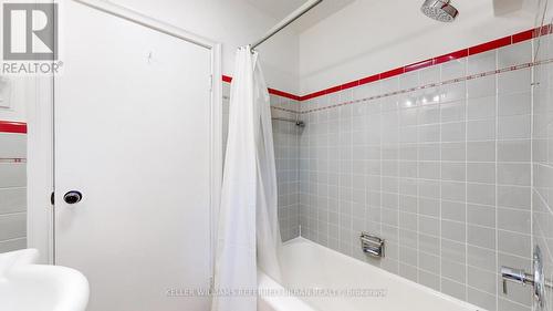 88 Botfield Avenue, Toronto, ON - Indoor Photo Showing Bathroom