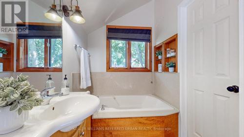 88 Botfield Avenue, Toronto, ON - Indoor Photo Showing Bathroom