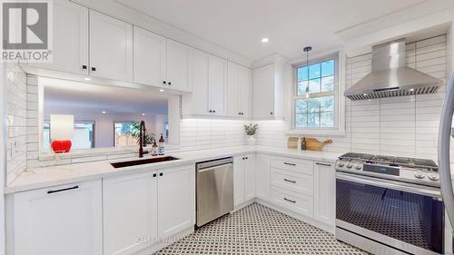 88 Botfield Avenue, Toronto, ON - Indoor Photo Showing Kitchen With Upgraded Kitchen