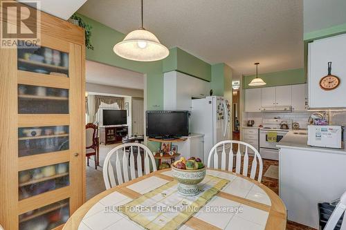 707 - 744 Wonderland Road S, London, ON - Indoor Photo Showing Dining Room