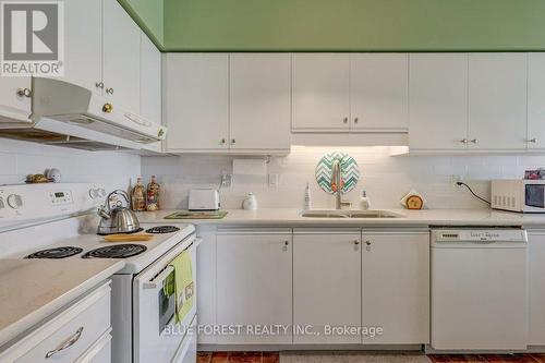 707 - 744 Wonderland Road S, London, ON - Indoor Photo Showing Kitchen