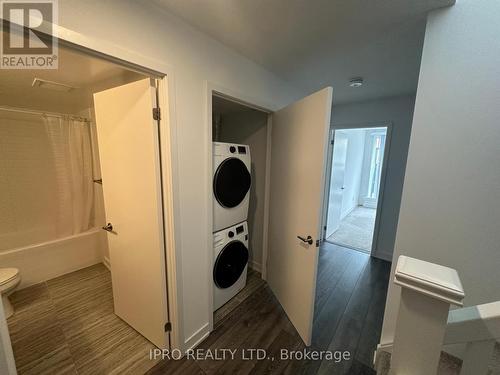 311 - 1139 Cooke Boulevard N, Burlington, ON - Indoor Photo Showing Laundry Room