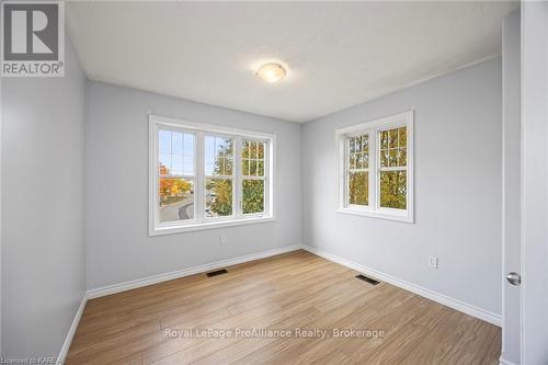 752 Newmarket Lane, Kingston (East Of Sir John A. Blvd), ON - Indoor Photo Showing Other Room