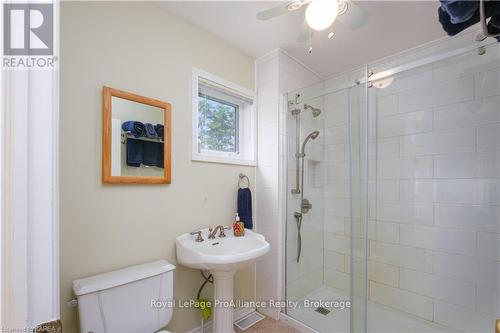 26 Sunset Lane, Greater Napanee, ON - Indoor Photo Showing Bathroom