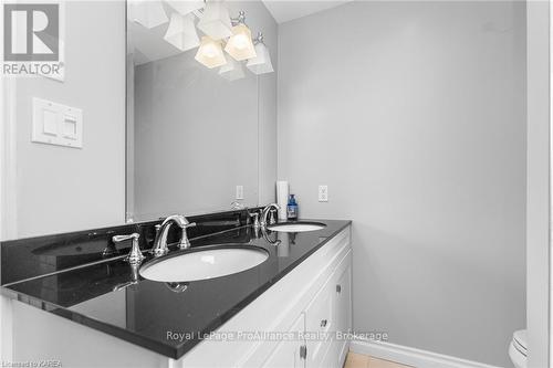 1408 Woodfield Crescent, Kingston (City Northwest), ON - Indoor Photo Showing Bathroom