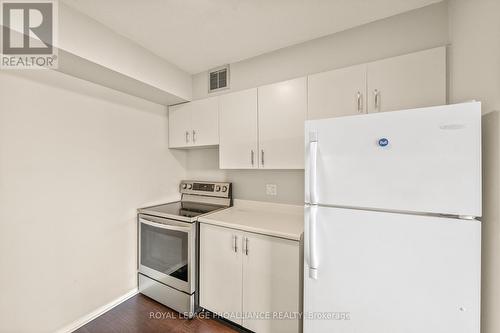 604 - 344 Front Street, Belleville, ON - Indoor Photo Showing Kitchen