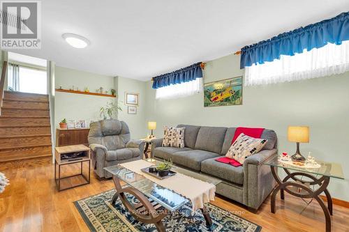 6 Shoniker Avenue, Quinte West, ON - Indoor Photo Showing Living Room