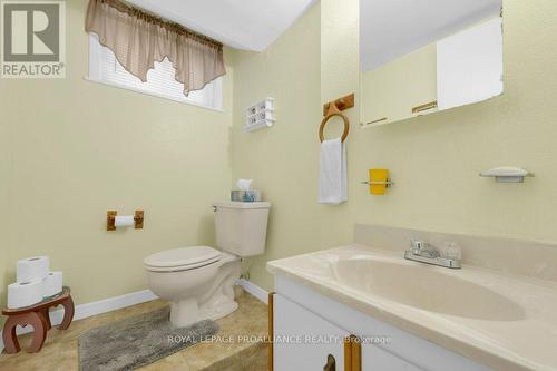 6 Shoniker Avenue, Quinte West, ON - Indoor Photo Showing Bathroom