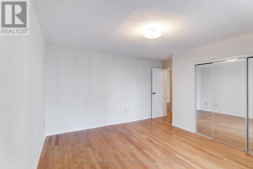 803 - 80 Quebec Avenue, Toronto, ON - Indoor Photo Showing Other Room