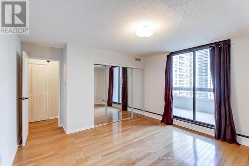 803 - 80 Quebec Avenue, Toronto, ON - Indoor Photo Showing Other Room