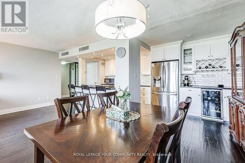 2307 - 1333 Bloor Street, Mississauga, ON - Indoor Photo Showing Dining Room