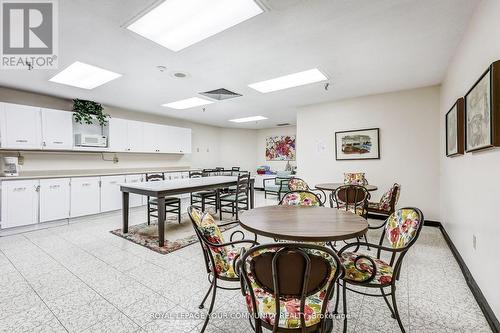 2307 - 1333 Bloor Street, Mississauga, ON - Indoor Photo Showing Dining Room