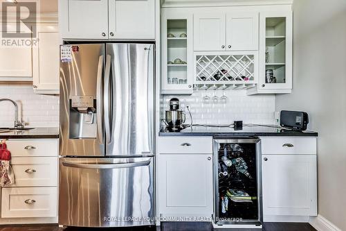 2307 - 1333 Bloor Street, Mississauga, ON - Indoor Photo Showing Kitchen