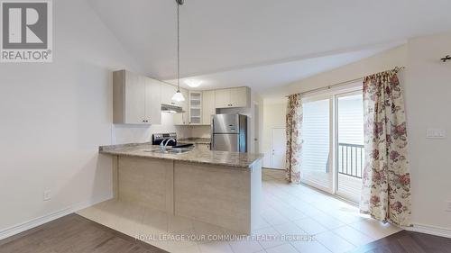 606 Haylook Gardens, Peterborough, ON - Indoor Photo Showing Kitchen