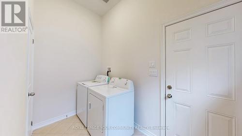 606 Haylook Gardens, Peterborough, ON - Indoor Photo Showing Laundry Room