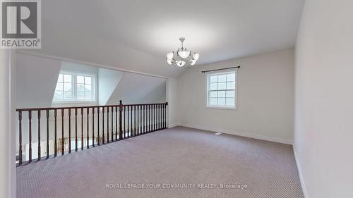 606 Haylook Gardens, Peterborough, ON - Indoor Photo Showing Other Room