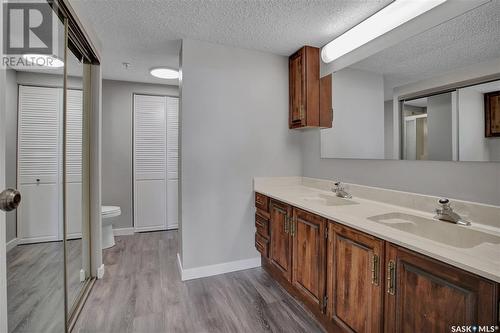 1806 315 5Th Avenue N, Saskatoon, SK - Indoor Photo Showing Bathroom