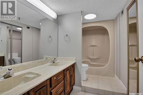 1806 315 5Th Avenue N, Saskatoon, SK - Indoor Photo Showing Bathroom