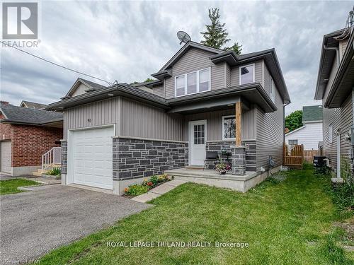 90 Chapel Street, Woodstock, ON - Outdoor With Deck Patio Veranda