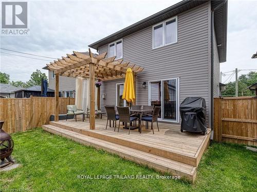 90 Chapel Street, Woodstock, ON - Outdoor With Deck Patio Veranda With Exterior