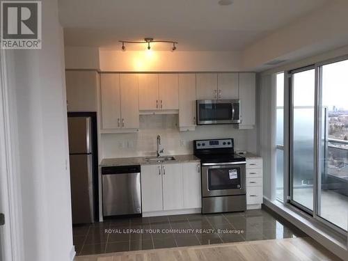 1511 - 9201 Yonge Street, Richmond Hill, ON - Indoor Photo Showing Kitchen With Stainless Steel Kitchen