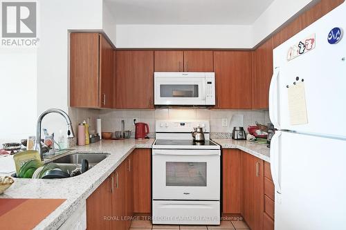 2002 - 4978 Yonge Street, Toronto, ON - Indoor Photo Showing Kitchen With Double Sink