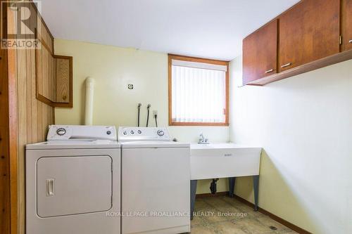 65 Cascade Boulevard, Belleville, ON - Indoor Photo Showing Laundry Room