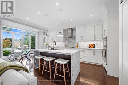 741 Millwood Road, Toronto, ON - Indoor Photo Showing Kitchen With Upgraded Kitchen