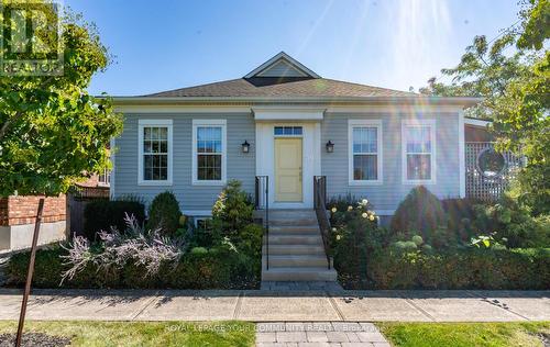 39 Colonel Cohoe Street, Niagara-On-The-Lake, ON - Outdoor With Facade