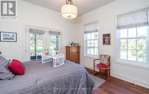 39 Colonel Cohoe Street, Niagara-On-The-Lake, ON - Indoor Photo Showing Bedroom