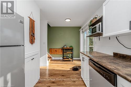 245 Guthrie Drive, Kingston (Rideau), ON - Indoor Photo Showing Kitchen