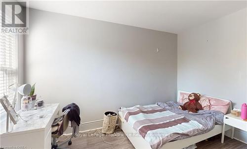 364 Barrie Street, Kingston (East Of Sir John A. Blvd), ON - Indoor Photo Showing Bedroom