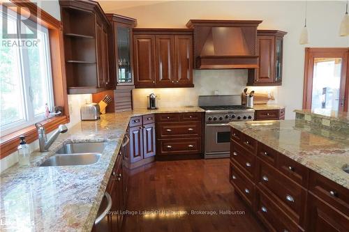 1130 Parsons Road, Dysart Et Al, ON - Indoor Photo Showing Kitchen With Double Sink