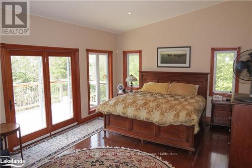 1130 Parsons Road, Dysart Et Al, ON - Indoor Photo Showing Bedroom