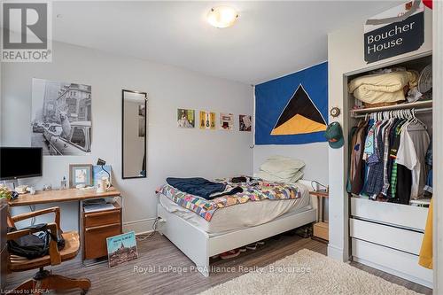 368 Barrie Street, Kingston (East Of Sir John A. Blvd), ON - Indoor Photo Showing Bedroom