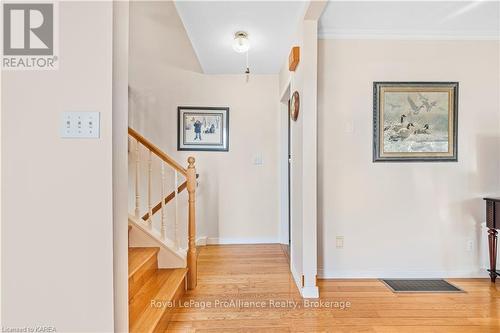 240 Somerset Drive, Loyalist (Bath), ON - Indoor Photo Showing Other Room