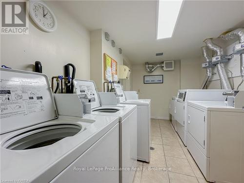 209 - 573 Armstrong Road, Kingston (East Gardiners Rd), ON - Indoor Photo Showing Laundry Room